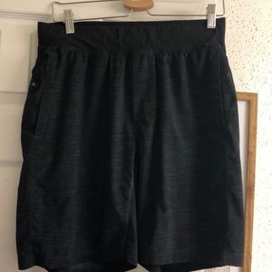 Men’s lulu shorts